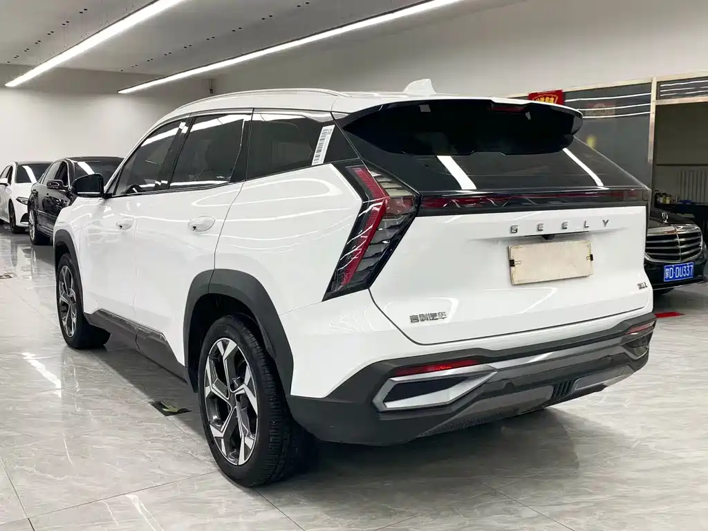 Geely Boyue L — миниатюра 4