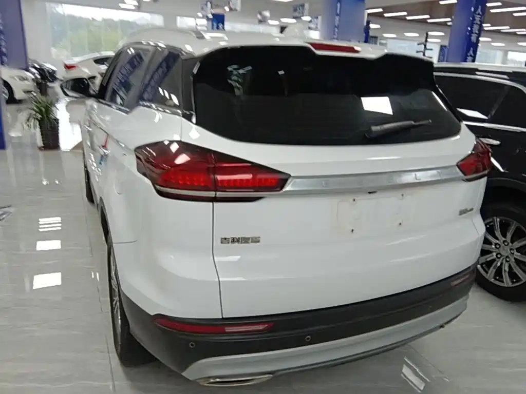 Geely Boyue — миниатюра 5