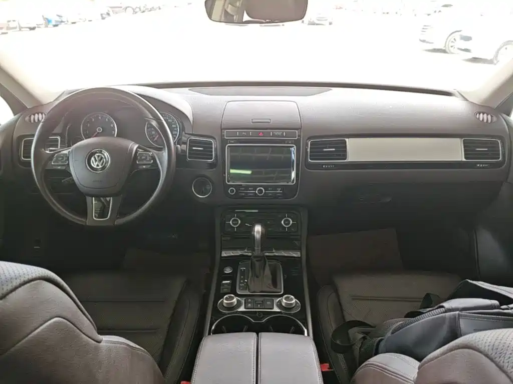 Volkswagen Touareg — миниатюра 10