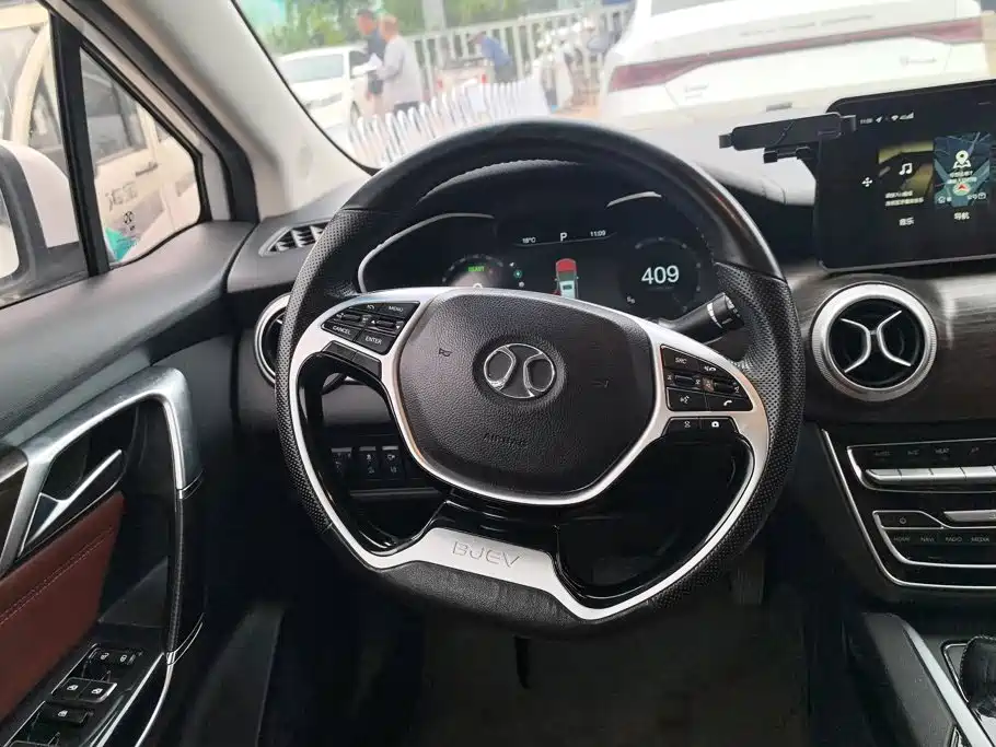 BAIC EU5 — миниатюра 15