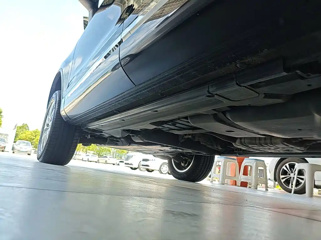 Volkswagen Touareg — миниатюра 22