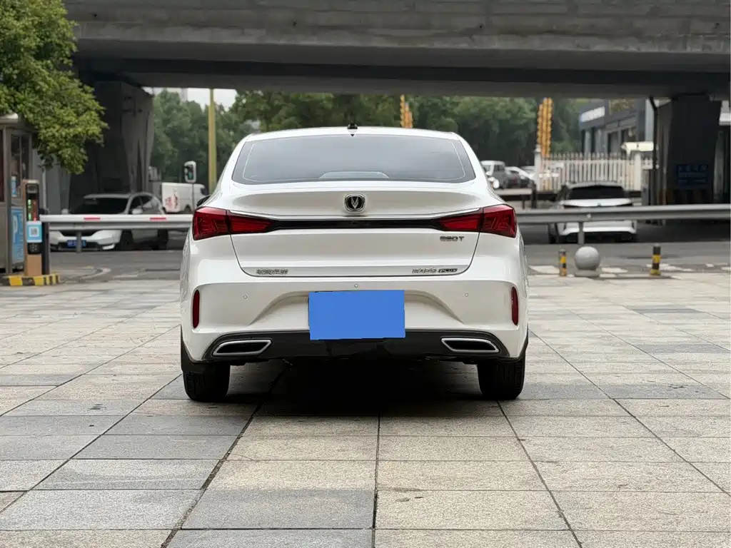 Changan Eado — миниатюра 8