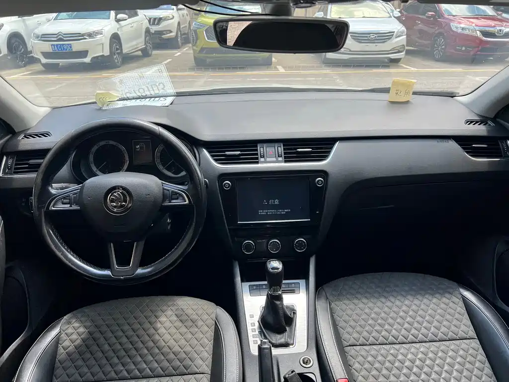 Skoda Octavia — миниатюра 7