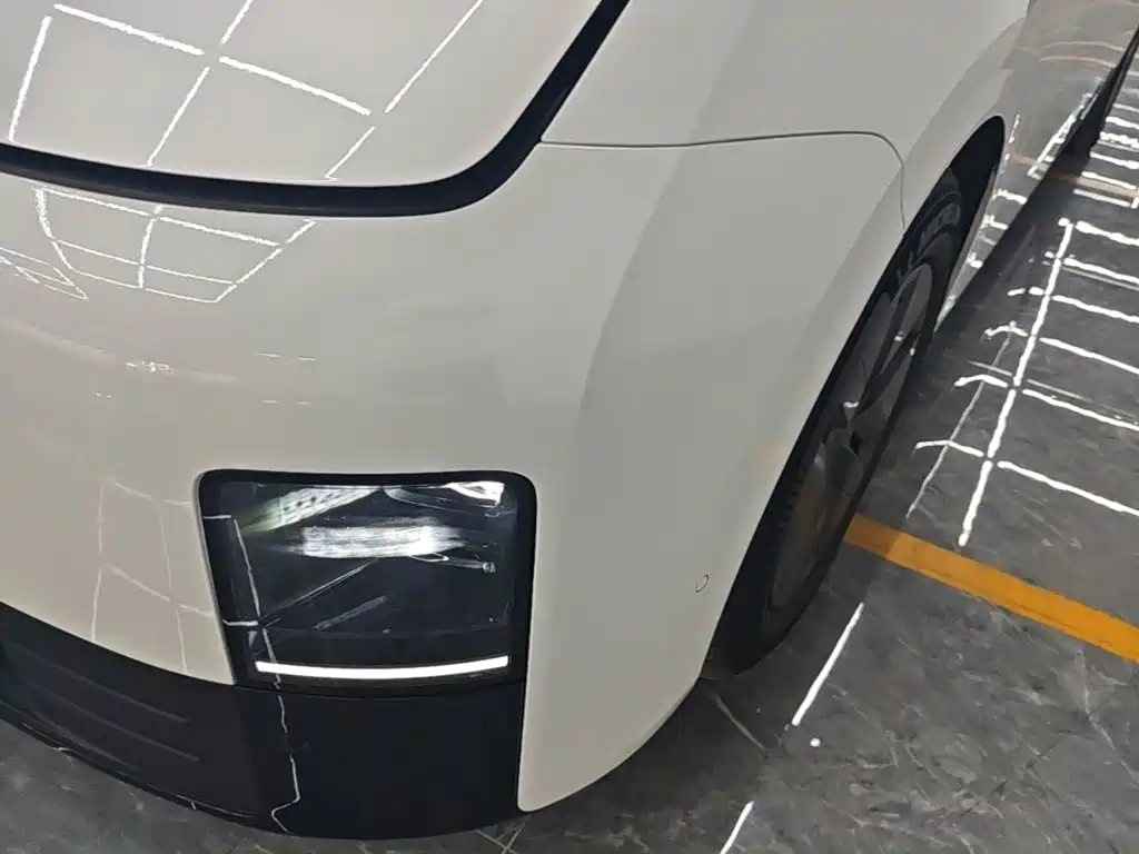 Li Auto Li MEGA — миниатюра 24