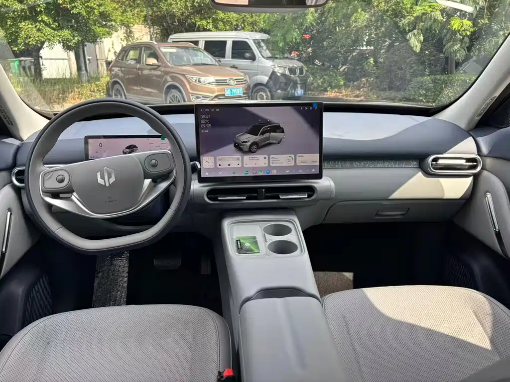 Leapmotor Leapmotor A10 — миниатюра 11