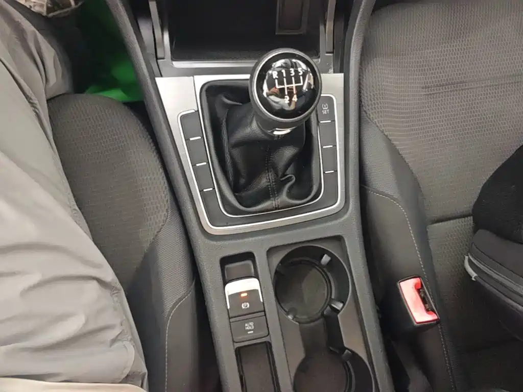 Volkswagen Golf — миниатюра 14