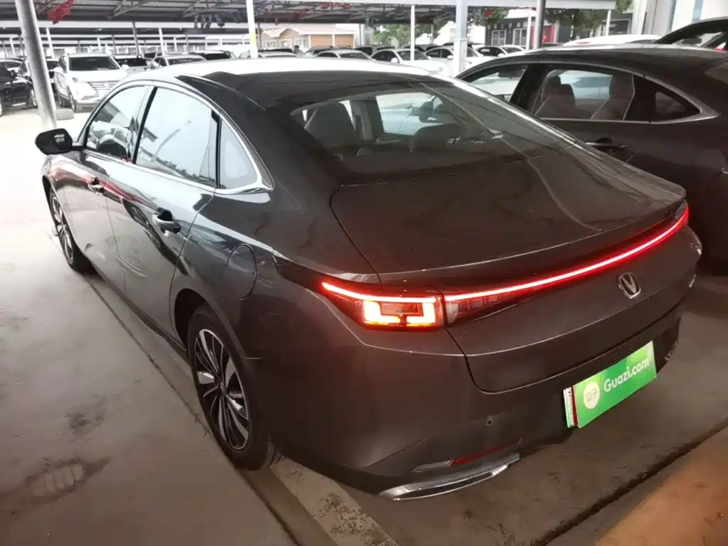 Changan EadoPHEV PHEV 2025 145KM