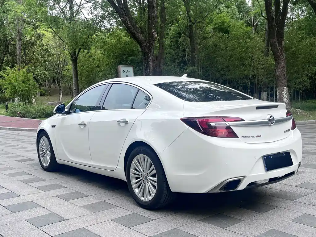 Buick Regal — миниатюра 4