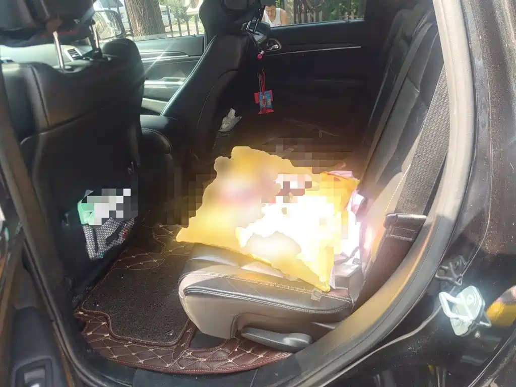 Jeep Grand Cherokee (Import) — миниатюра 18