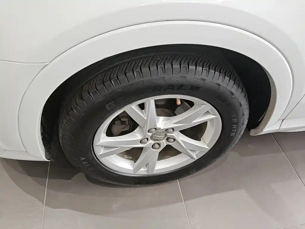 Audi Q3 — миниатюра 23