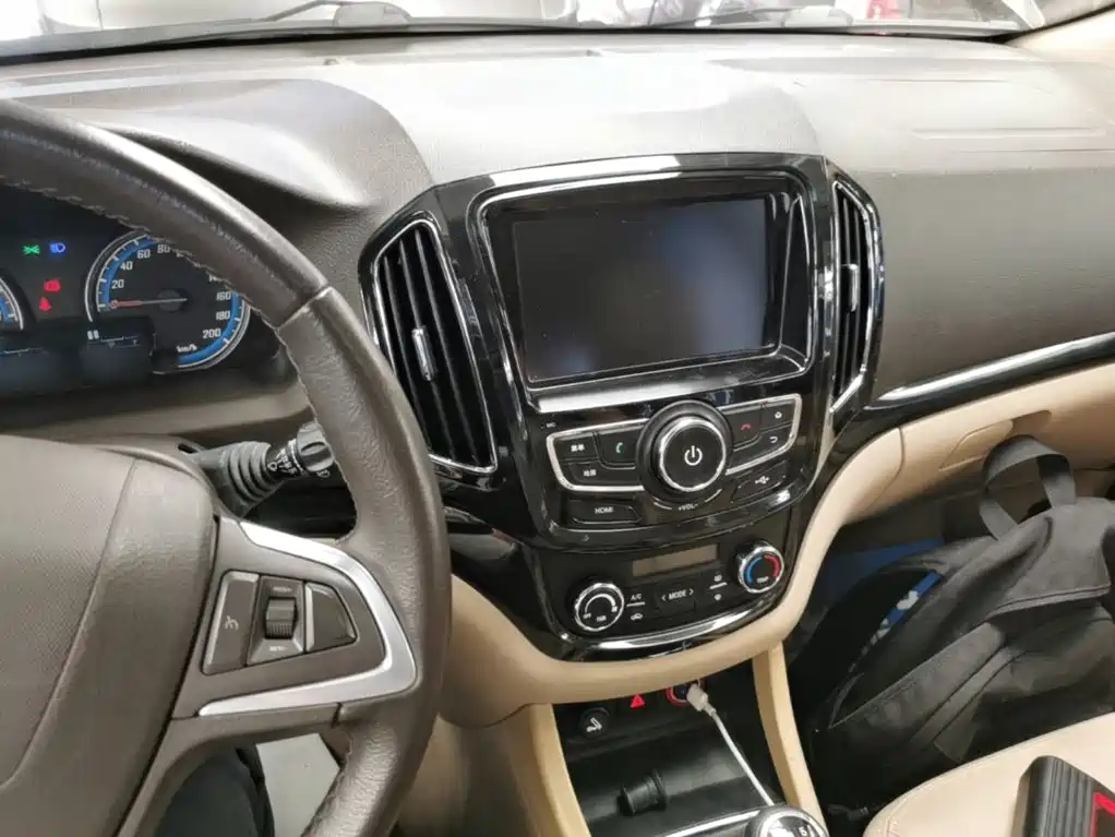Baojun 730 — миниатюра 10