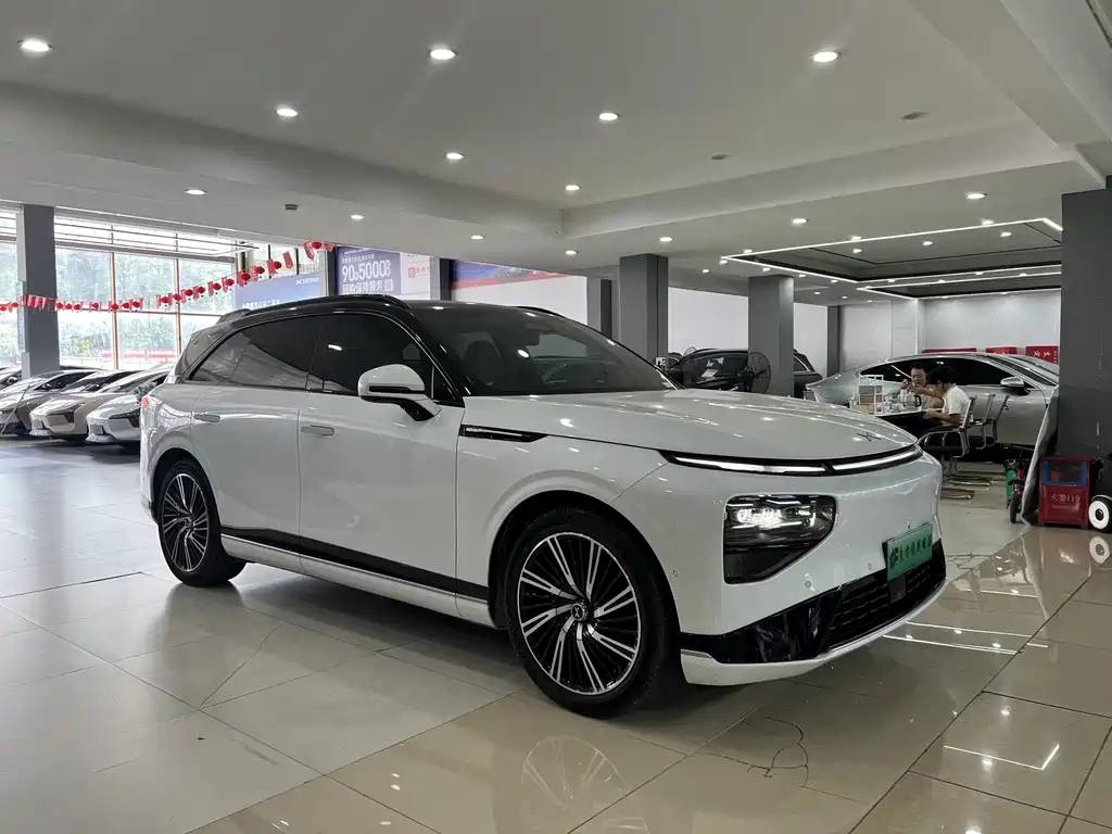 XPeng G9 — миниатюра 3