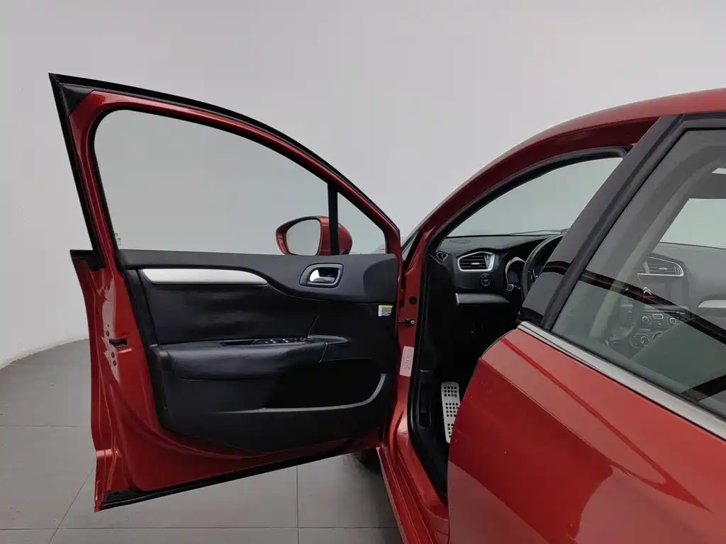 Citroen C4L — миниатюра 8