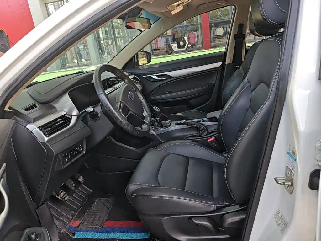 Geely Emgrand — миниатюра 11