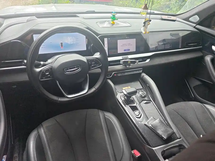 Geely Xingyue L — миниатюра 12