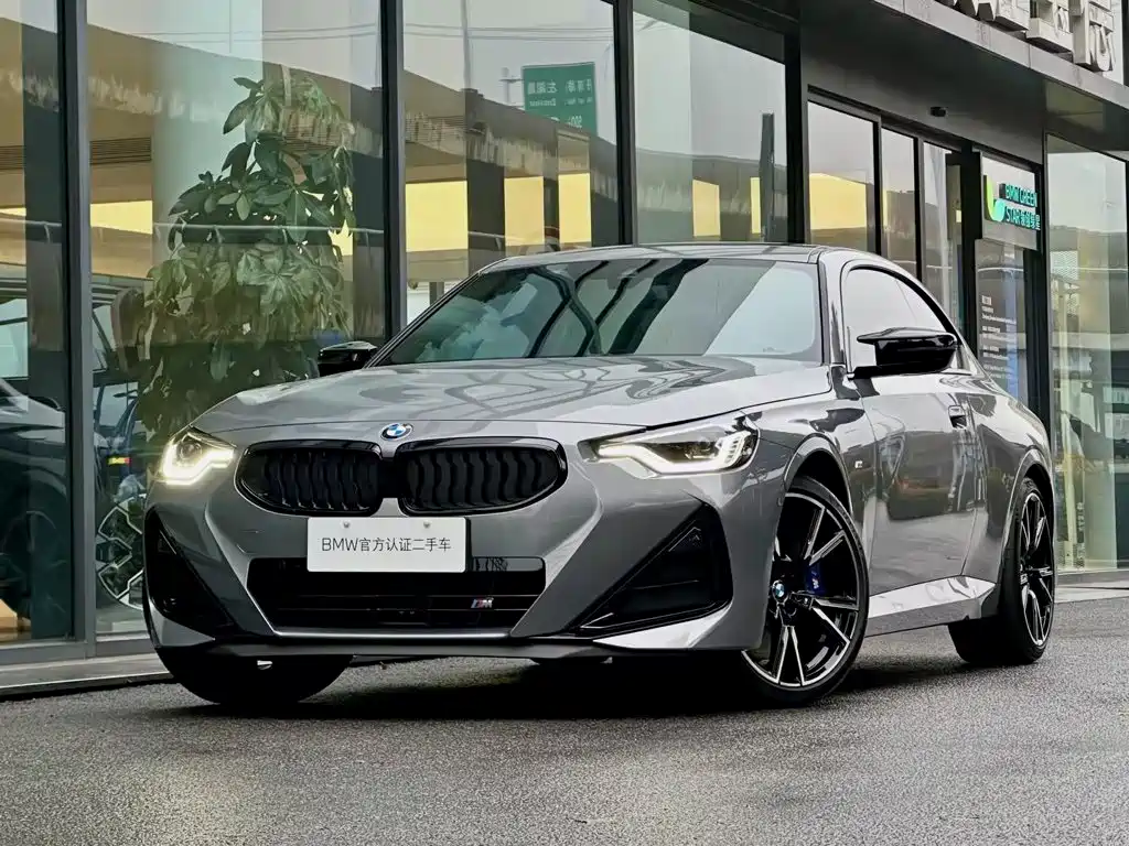 BMW M240I