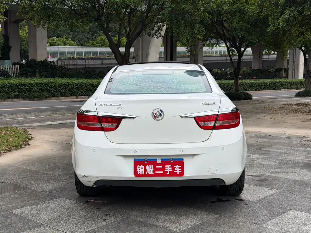 Buick Excelle — миниатюра 9
