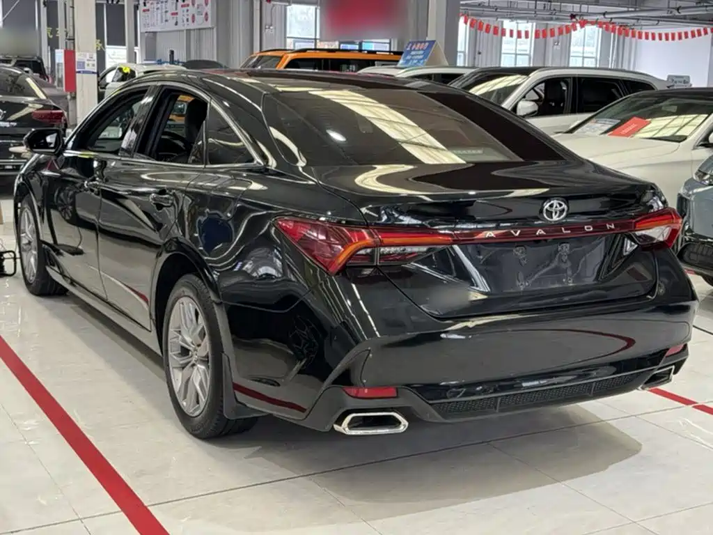 Toyota Avalon — миниатюра 5