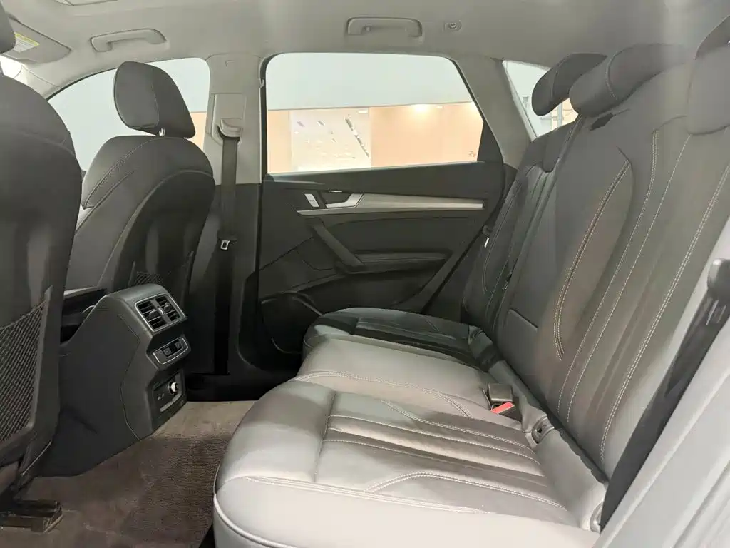 Audi Q5L 2024 Белый из Китая, фото 4