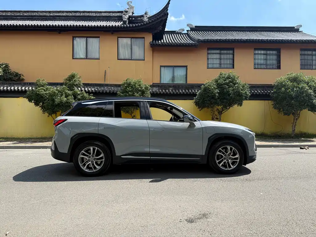 NIO ES6 — миниатюра 4