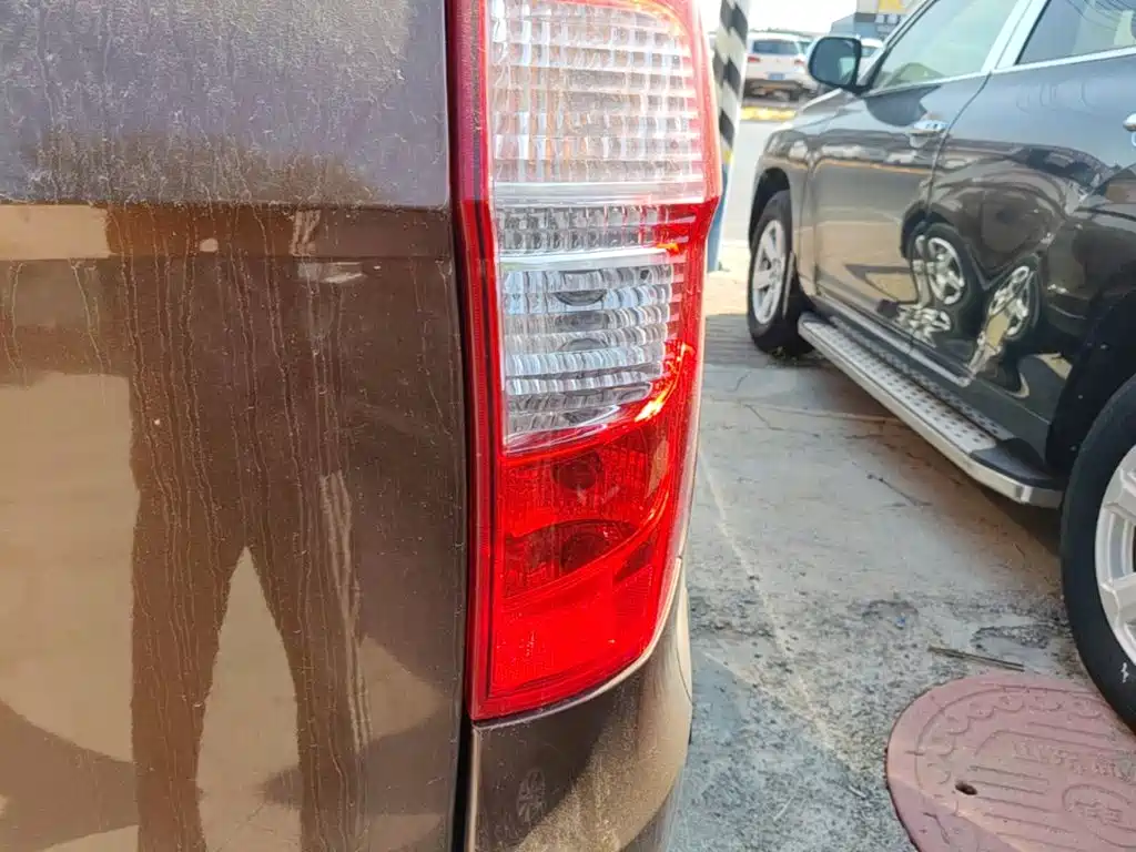 Wuling Hongguang — миниатюра 8