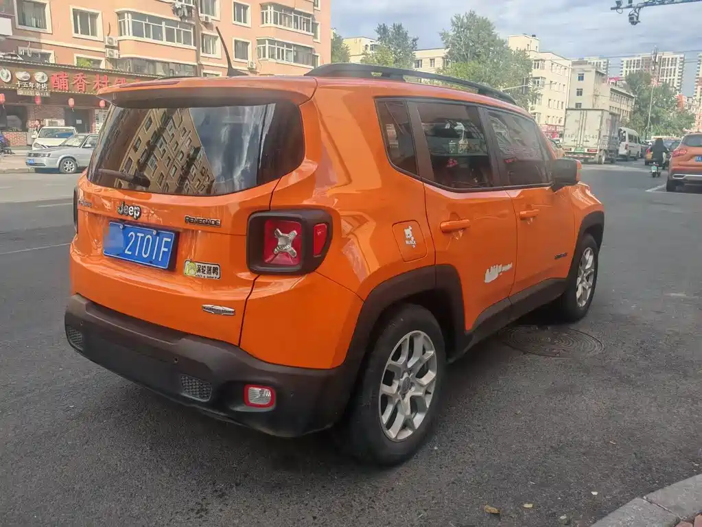 Jeep Renegade — миниатюра 6