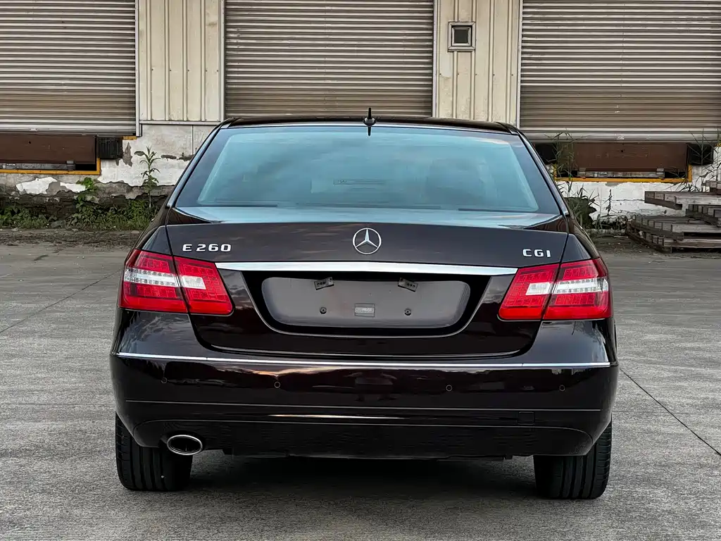 Mercedes-Benz E-Class (Import) — миниатюра 28