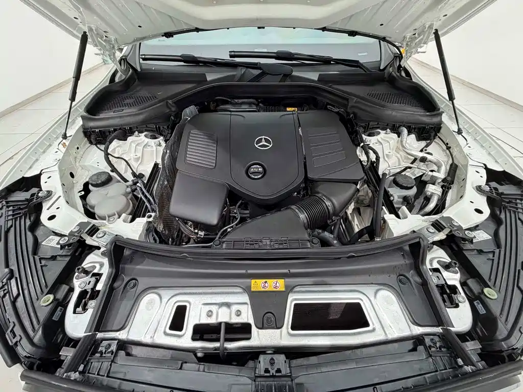 Mercedes-Benz GLC — миниатюра 12