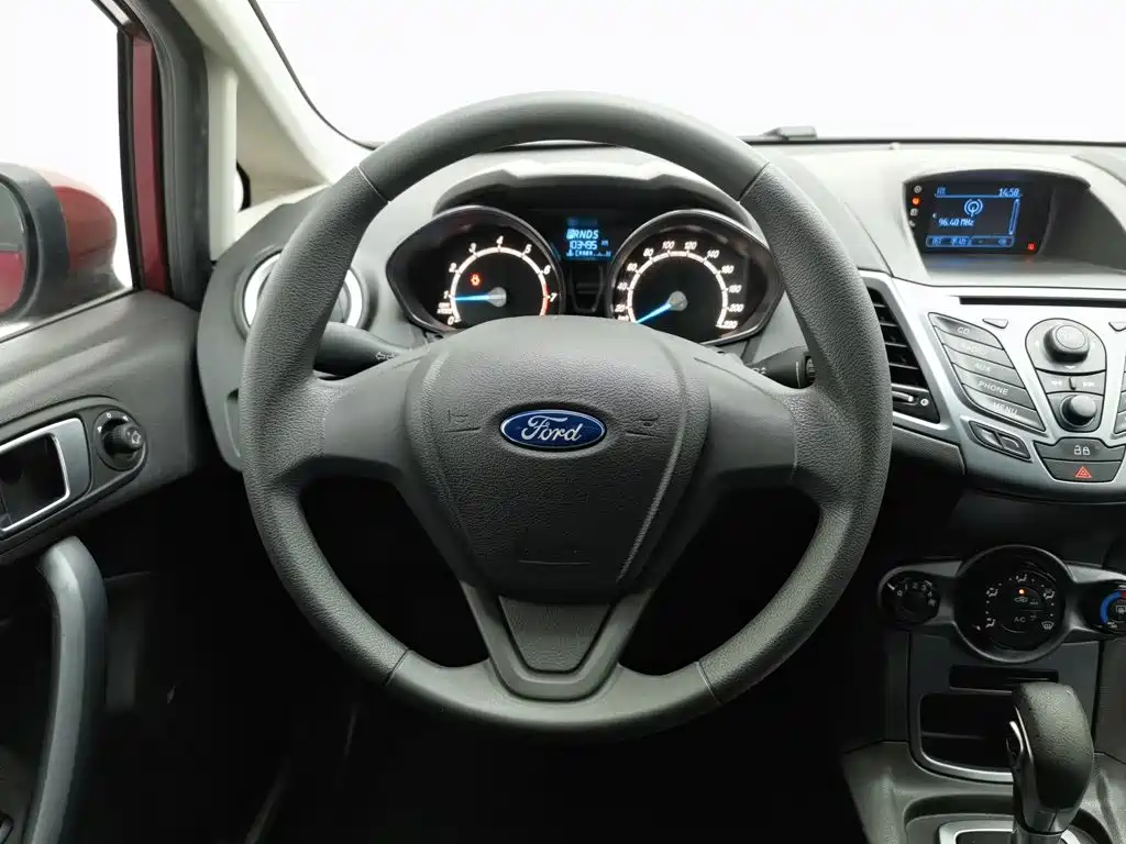 Ford Fiesta — миниатюра 11