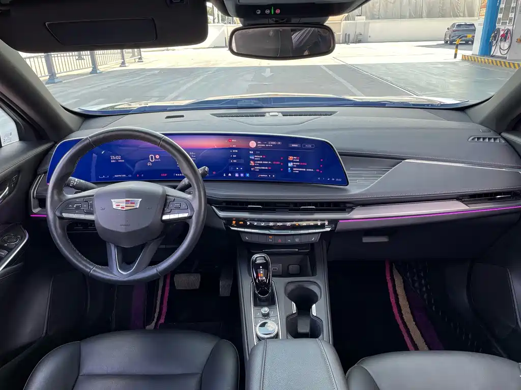 Cadillac XT4 — миниатюра 6