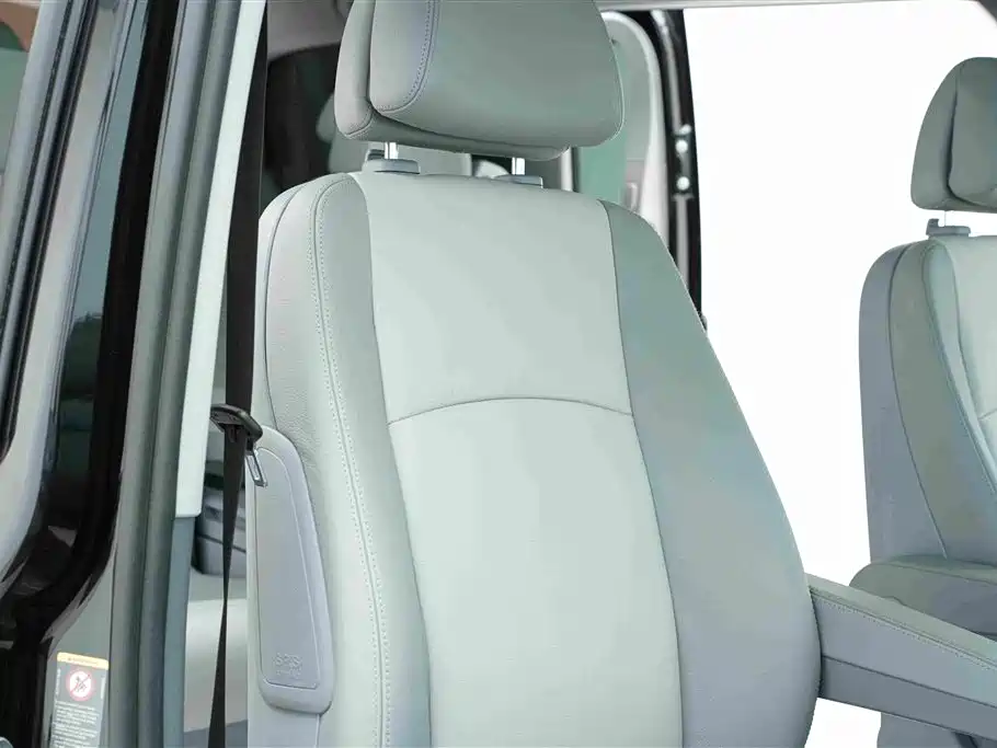 Mercedes-Benz Viano — миниатюра 16