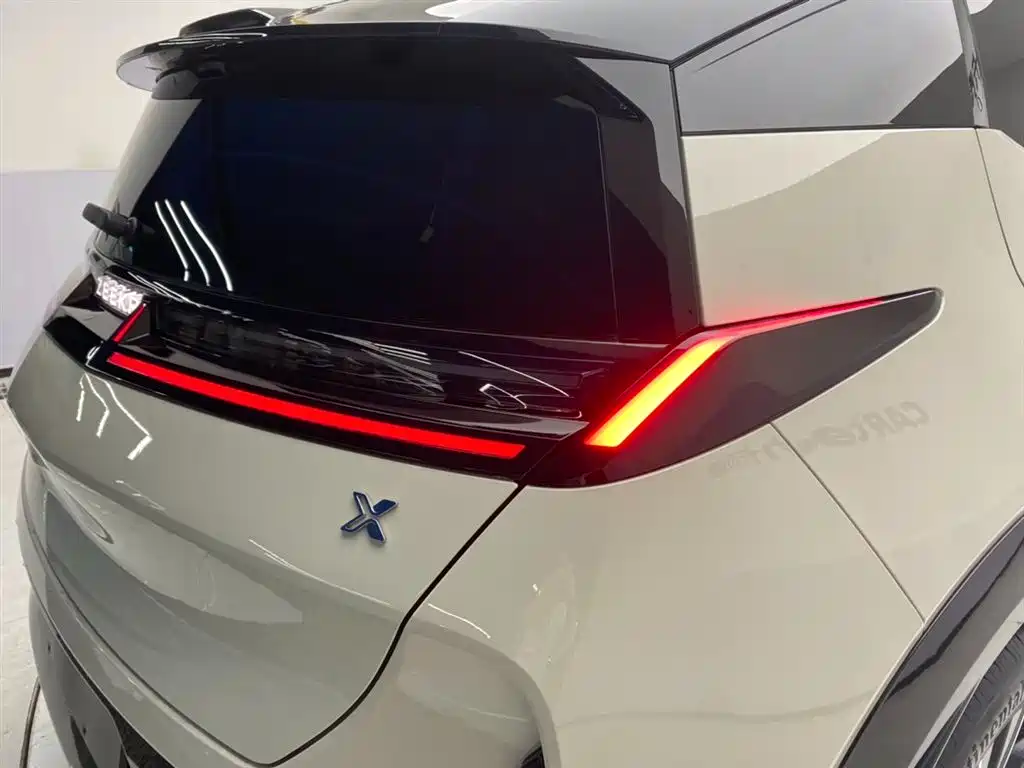Zeekr X 2025 мест