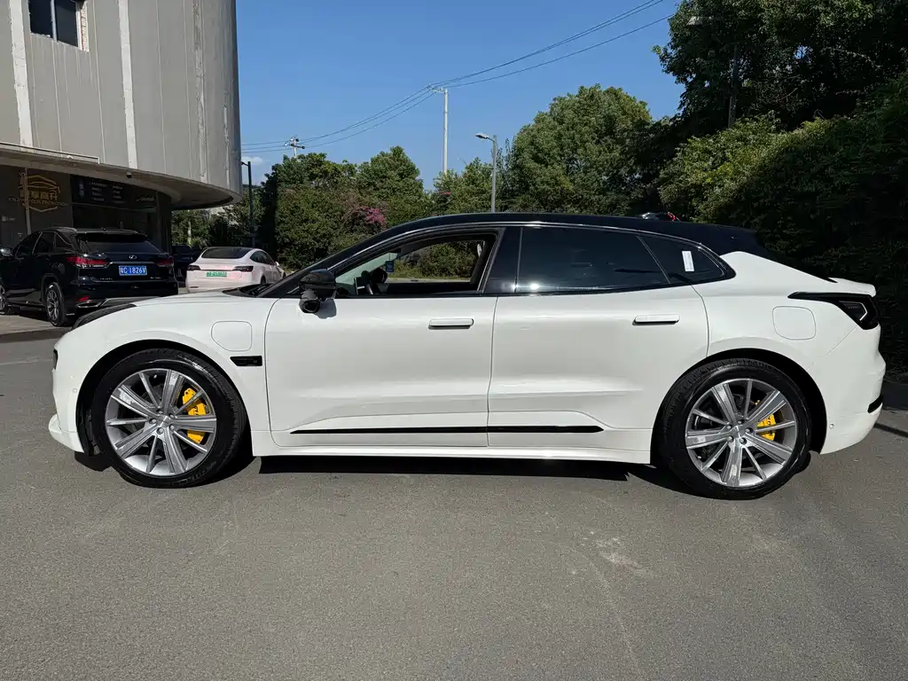 ZEEKR EXTREME KRYPTON 001