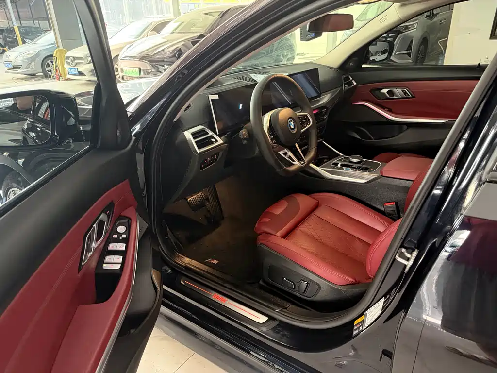 BMW i3 2025 eDrive 40 L Sport