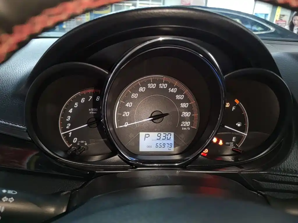 Toyota Yaris L — миниатюра 12