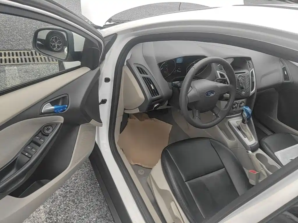 Ford Focus — миниатюра 21
