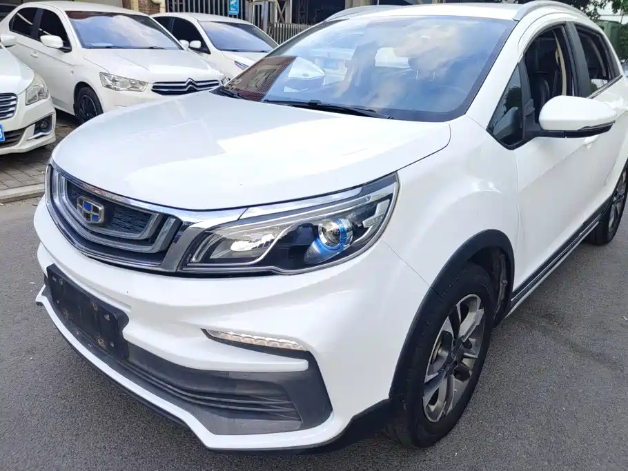 Geely Vision X3 — миниатюра 5