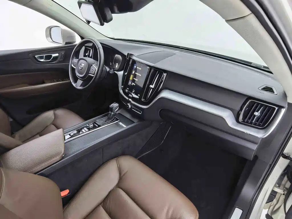 Volvo XC60 — миниатюра 15
