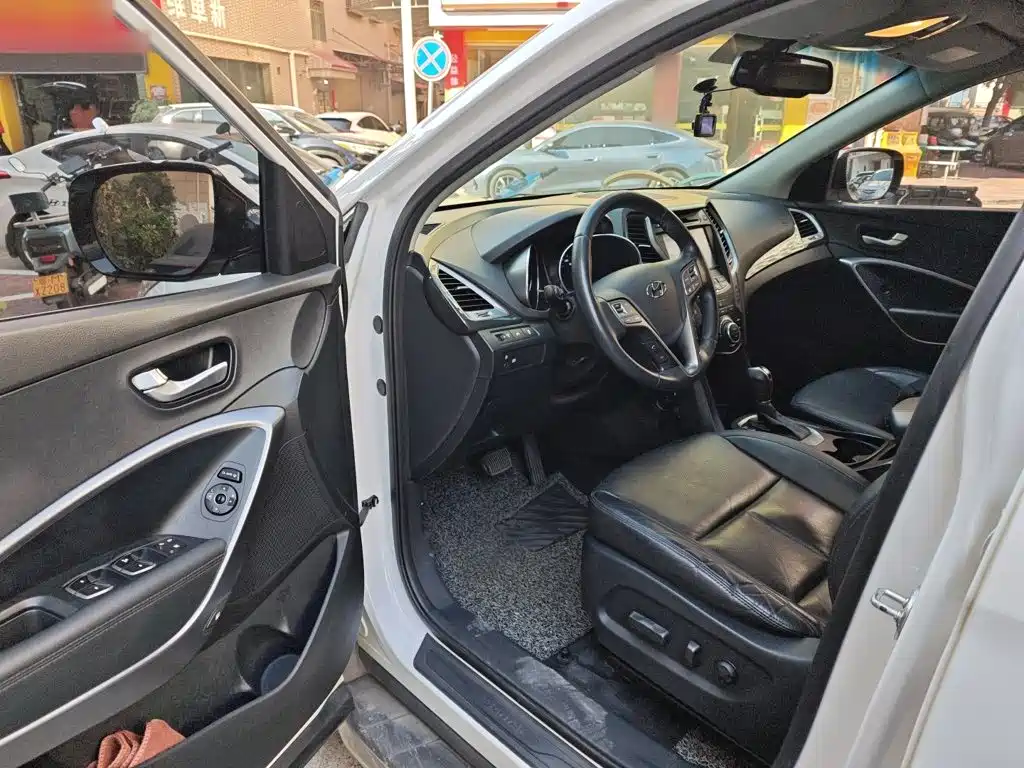 Hyundai Santa Fe — миниатюра 16