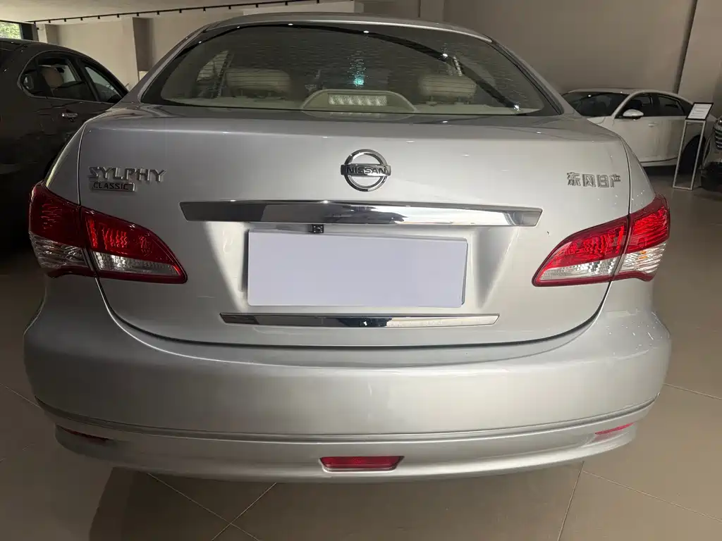 Nissan Sylphy — миниатюра 9