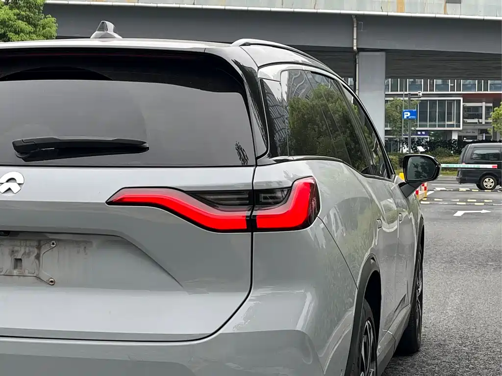 NIO ES8 — миниатюра 6