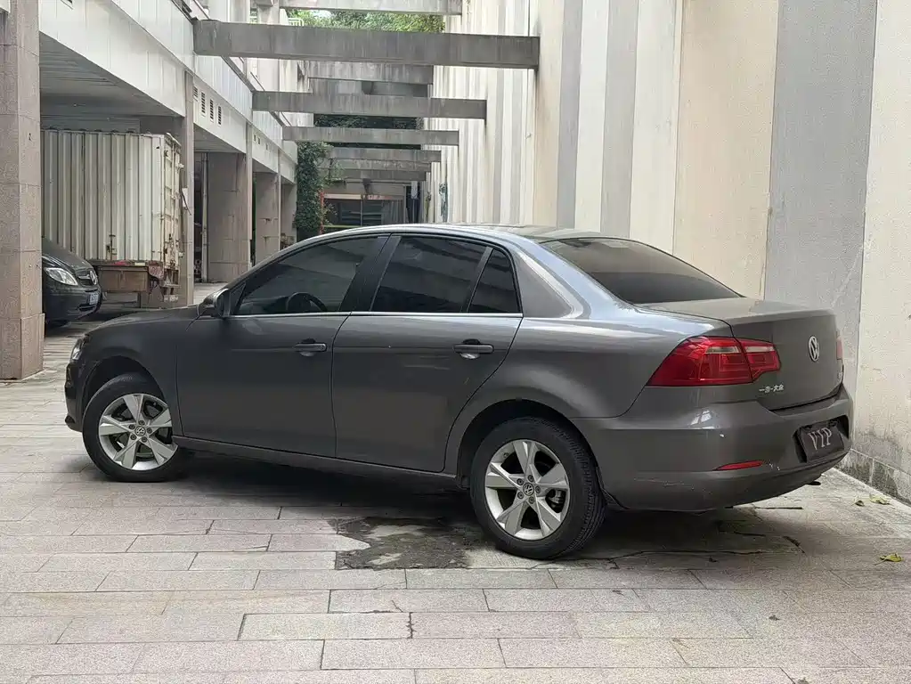 Volkswagen Bora — миниатюра 7