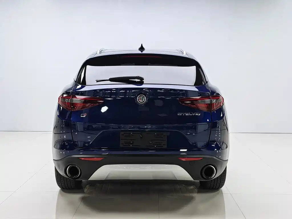Alfa Romeo Stelvio — миниатюра 6