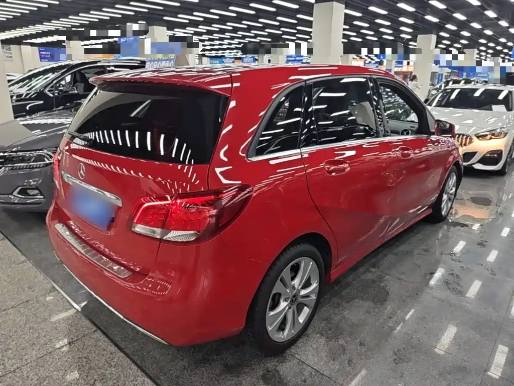 Mercedes-Benz B-Class — миниатюра 7