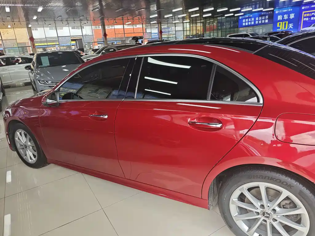 Mercedes-Benz A-Class — миниатюра 8
