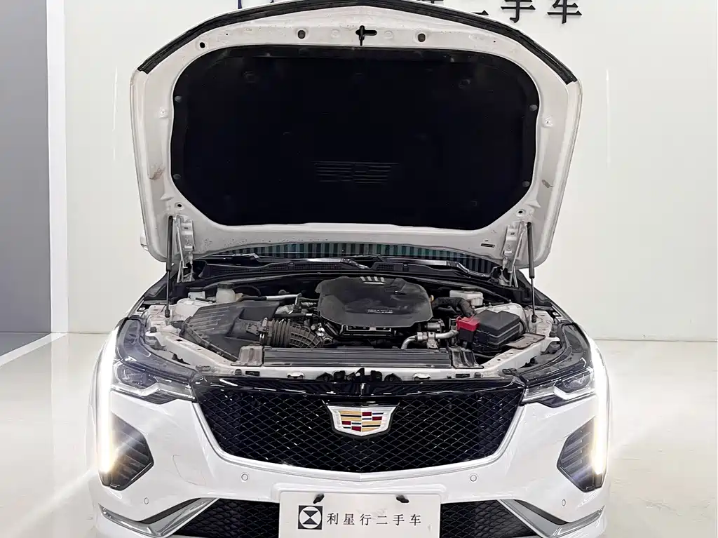 Cadillac CT4 — миниатюра 10