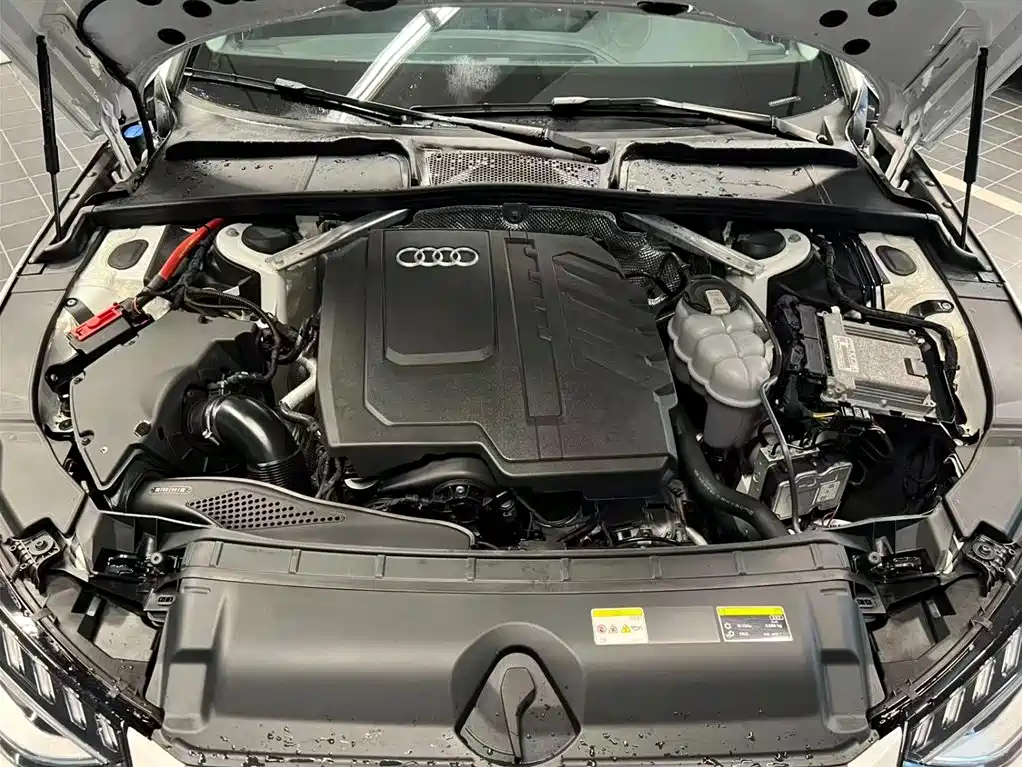 Audi A4L 2023 40 TFSI Fashion