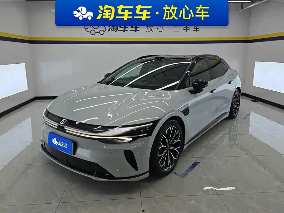 极氪007GT 2025款 四驱智驾版 75kWh