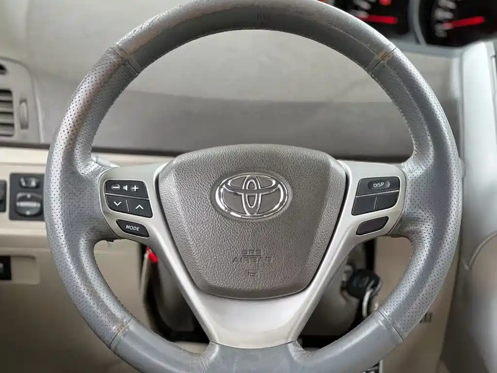 Toyota Verso — миниатюра 2