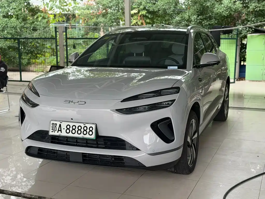 BYD Sealion 06